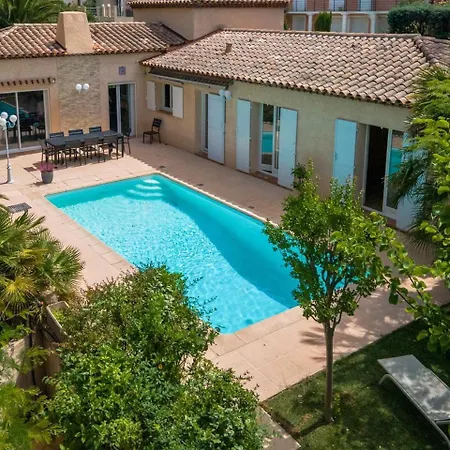 Estérelle élégance Vue Golf Piscine Сasa de vacaciones Saint-Raphaël